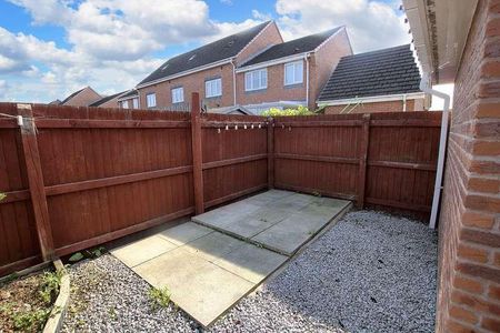 Snowberry Crescent, Warrington, WA5 - Photo 3