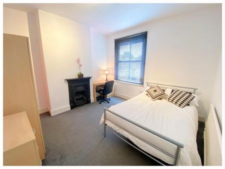 4 bedroom house share to rent - Photo 5