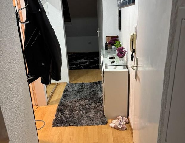 Dachgeschosswohnung nur anrufen 017656846021 - Foto 1