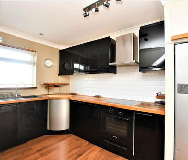 3 bedroom maisonette to rent - Photo 6