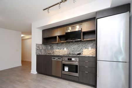 For Lease - 9 Mabelle Avenue Unit# 526, Toronto, Ontario - Photo 4