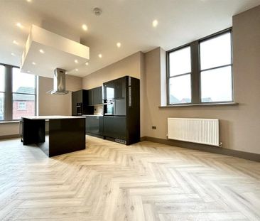 Horse Carriage Lane, Rotherham - Photo 2