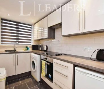 Plaw Hatch Close, Bishops Stortford, CM23 - Photo 1