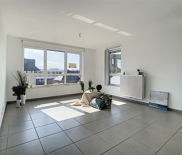 Te huur lichtrijk nieuwbouw appartement met staanplaats vlakbij het centrum van Oudenaarde - Foto 2