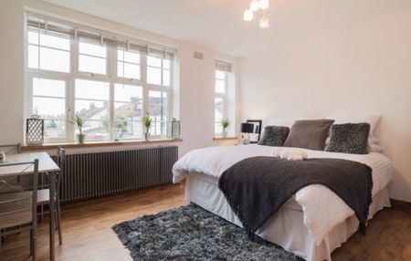 Room in a Shared Flat, Further Green Road, SE6 - Photo 4