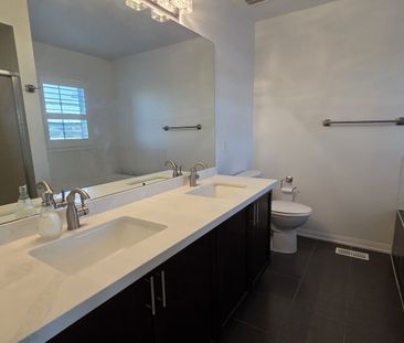 For Lease - 72 Hurst Drive, Ajax, Ontario - Photo 5