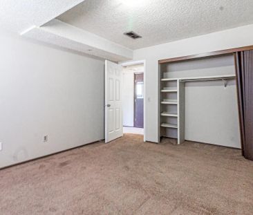 Renovated Forest Heights 4Plex 2 Bed 1.5 Bath Unit with Fireplace! ... - Photo 6