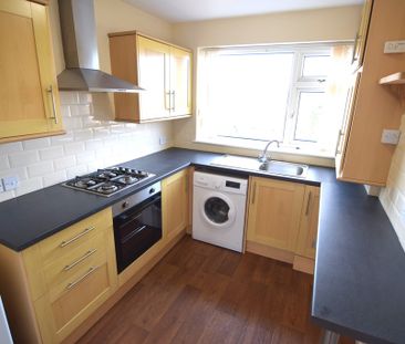 To Let 2 Bed Apartment - Photo 3