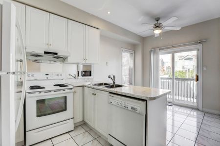 For Lease - 262 Farmstead Road, Richmond Hill, Ontario - Photo 5