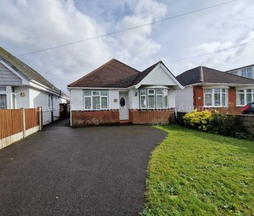 BUNGALOW WITH SEA VIEWS - Woodlands Avenue, Hamworthy, Poole - Photo 1