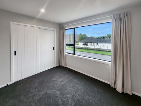 WAINUIOMATA LIVING - Photo 4