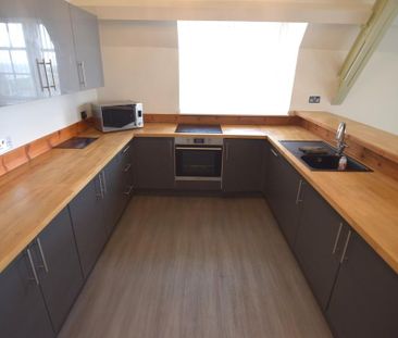 3 bedroom apartment to rent - Photo 3