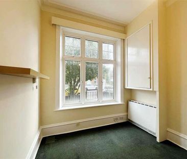 Holmbush Road, Putney, SW15 - Photo 6