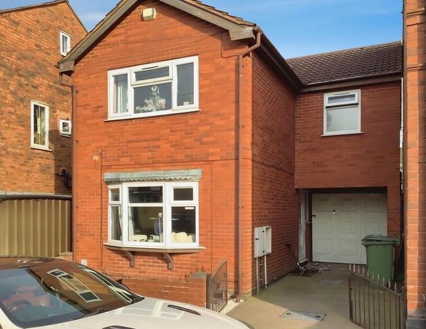 3 bedroom detached house to rent - Photo 1
