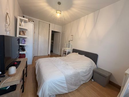 Location Appartement 2 pièces 43m² - Photo 2