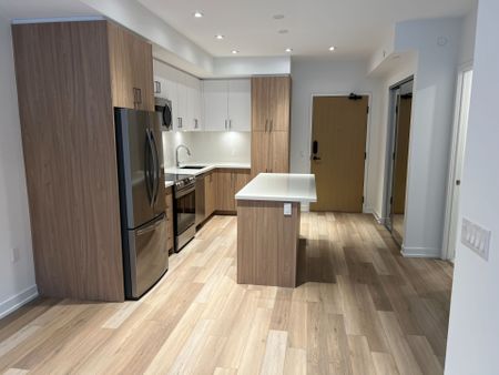 For Lease - 333 Sunseeker Avenue Unit# 155, Innisfil, Ontario - Photo 4