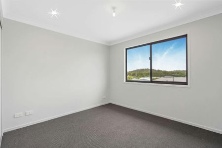 Brand New, Modern 4 Bedroom Home in South Ripley! - Photo 4