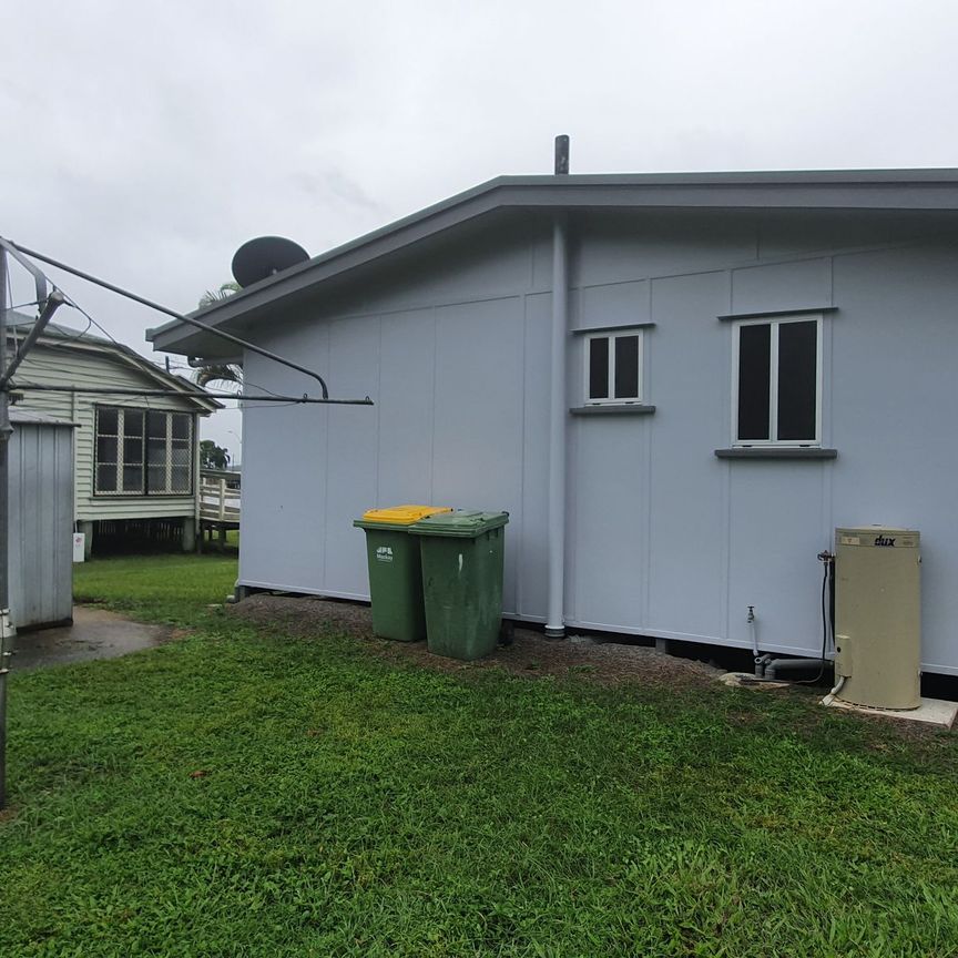 81 Broad Street, 4737, Sarina Qld - Photo 1