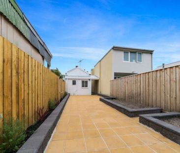 Fabulous two bedroom Victorian home - Photo 3