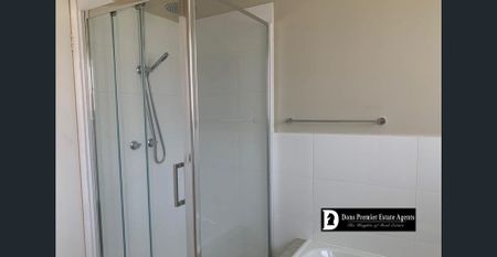 Comfortable Family Home in a Peaceful Court Location! - Photo 3