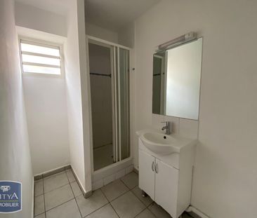 Location Appartement 2 pièces 54m² ST DENIS 97400 - Photo 6