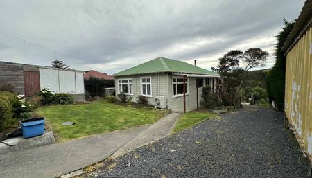 A spacious Brighton home! - Photo 5