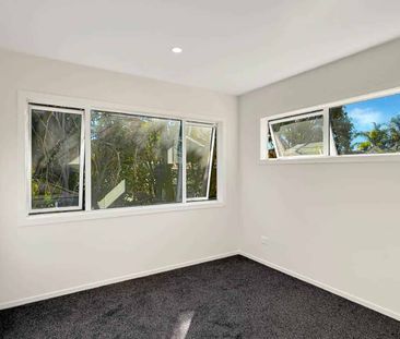 Experience Modern Living in a Free-Standing, N... - Photo 3