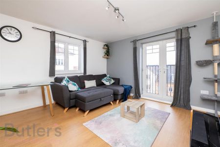 2 bedroom flat to rent - Photo 4