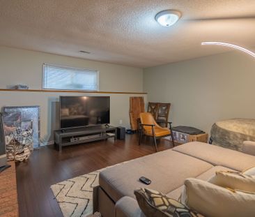 For Lease - 36 Rosenfeld Drive Unit# Upper, Barrie, Ontario - Photo 2