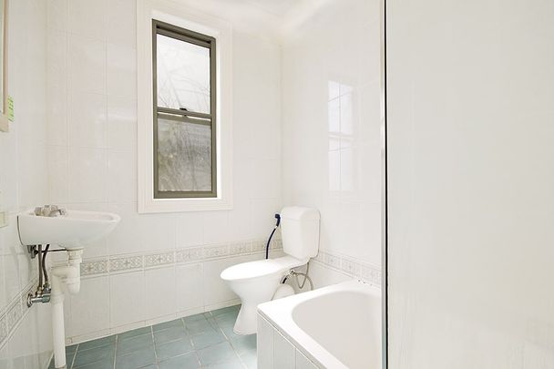 8/13 Edward Street, North Sydney NSW 2060 - Apartment For Rent | Domain - Photo 1