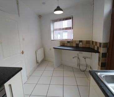 2 bed end of terrace house to rent in Swift Street, Ashton-Under-Ly... - Photo 1