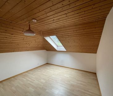 Cortébert, nice 3.5 room apartment with private attic - Photo 3