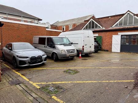 Station Road, Netley Abbey, Southampton - Photo 3