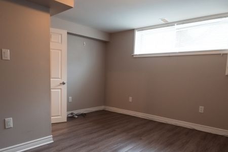 For Lease - 8 Salmond Court Unit# Lower, Hamilton, Ontario - Photo 2