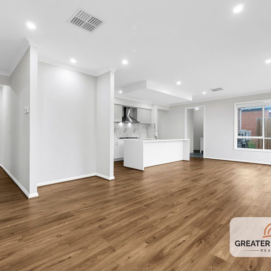 Beautiful East Facing Family Home with 4 bedrooms includes 2 Master bedrooms I 3 Bathrooms - Photo 1