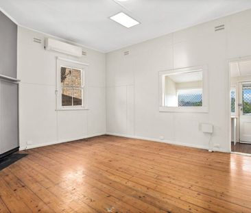 Light filled 3 bedroom home - Photo 1