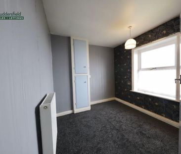 2 bedroom semi-detached house to rent - Photo 4