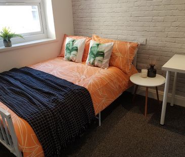 Saxony Road, Liverpool. - Photo 6