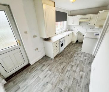 2 bedroom end of terrace house to rent - Photo 6