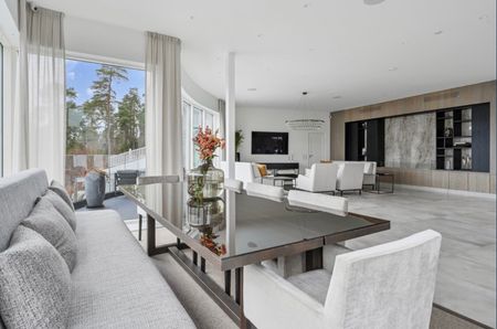 Arkitektritad villa med sjöutsikt i Sigtuna - Photo 4