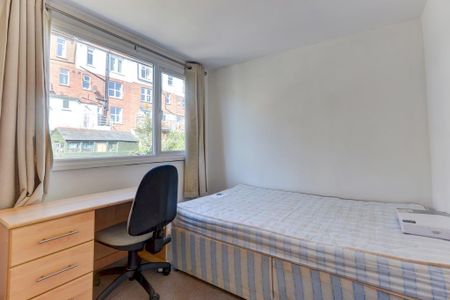 6 bedroom house to rent - Photo 3