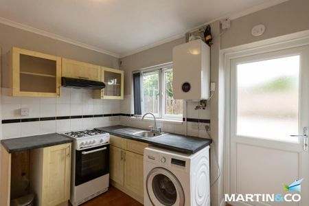 3 bedroom end of terrace house to rent - Photo 5