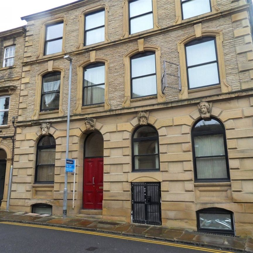 Wellington Road, Dewsbury, West Yorkshire, WF13 - Photo 1