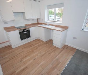 2 bedroom maisonette to rent - Photo 5