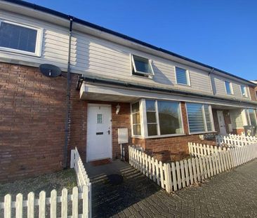 2 bedroom terraced house to rent - Photo 2