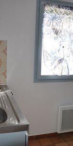 Location Appartement 1 pièce 18m² - Photo 3