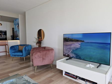 BEACHFRONT FURNISHED APARTMENT - KIRRA SURF - Photo 4