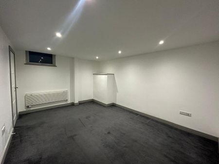 3 bedroom maisonette to rent - Photo 3