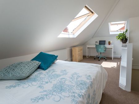 4 Bed Semi-Detached House, Montague Road, LE2 - Photo 5