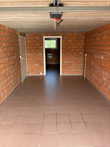 Ruim en lichtrijk duplex appartement met inpandige garage in Rotselaar - Photo 4